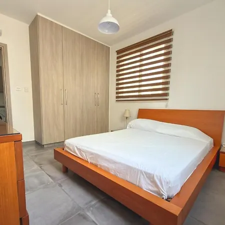 Apartman Modern 1br In Strovolos, Nicosia Strovolos